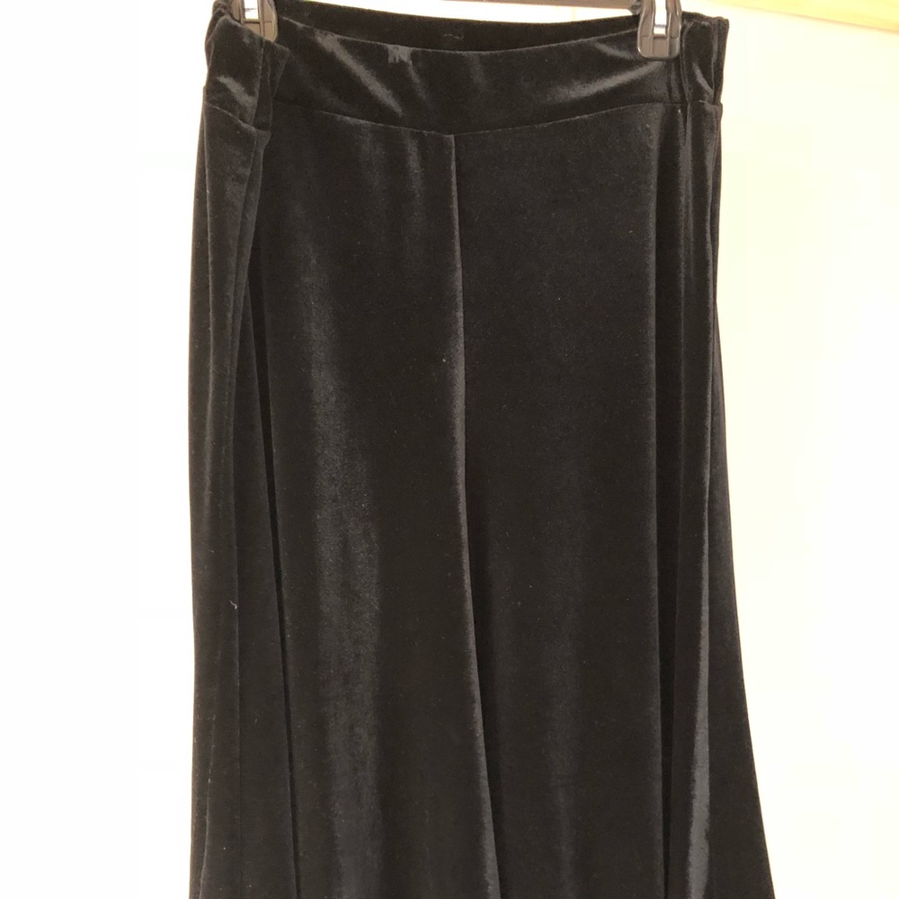 Faux black velvet full skirt